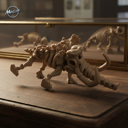 Mammouth articulé 3D Flexi Factory présenté sur table de musée, rendu paléontologique. Impression PLA biosourcé par Maly’Craft.