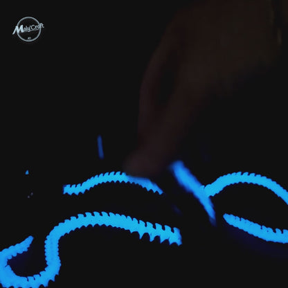 Serpent articulé phosphorescent – Figurine 3D articulée bleu & noir lumineux
