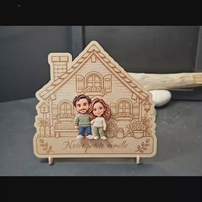 Portrait de famille personnalisé — Maison en bois avec personnages en relief